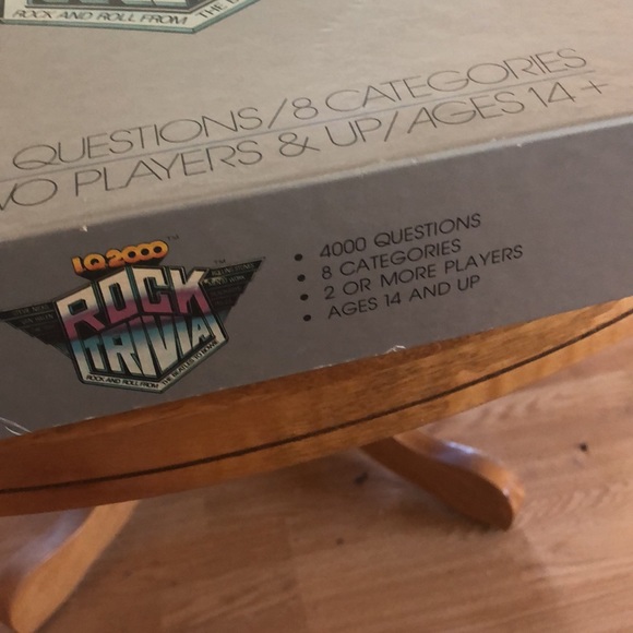1985,s Rock Trivia Board game cards are like new - Picture 6 of 6